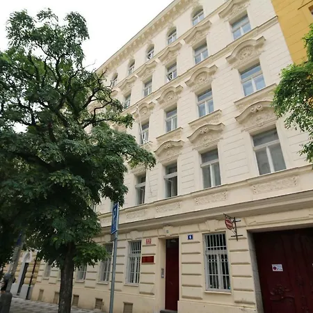 Apartment Vinohrady Sazavska Prague