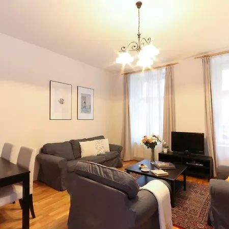 Vinohrady Sazavska Апартаменты *