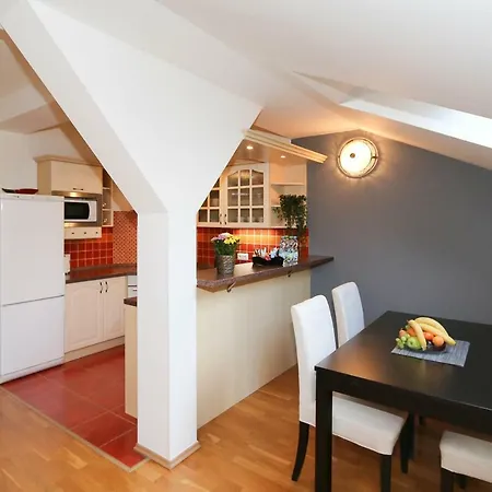Vinohrady Sazavska Apartment