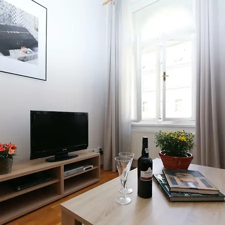 Vinohrady Sazavska Praag