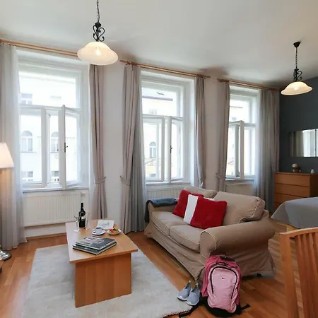 Vinohrady Sazavska Appartement *