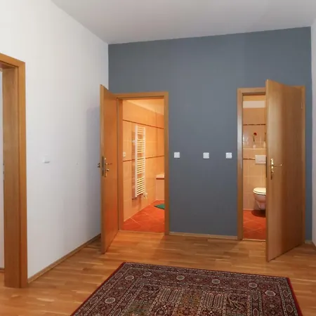 Vinohrady Sazavska Appartamento Praga